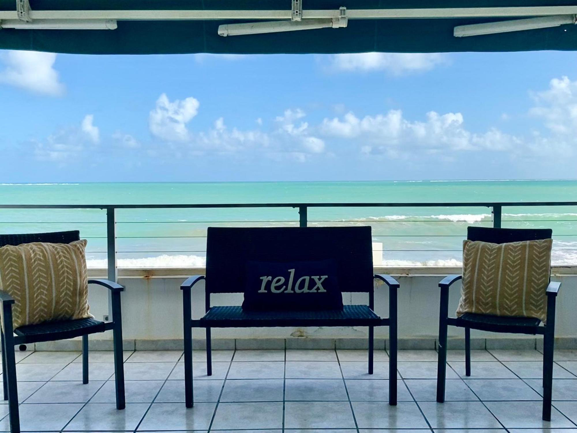 Oceanfront Condo In 루키요 외부 사진